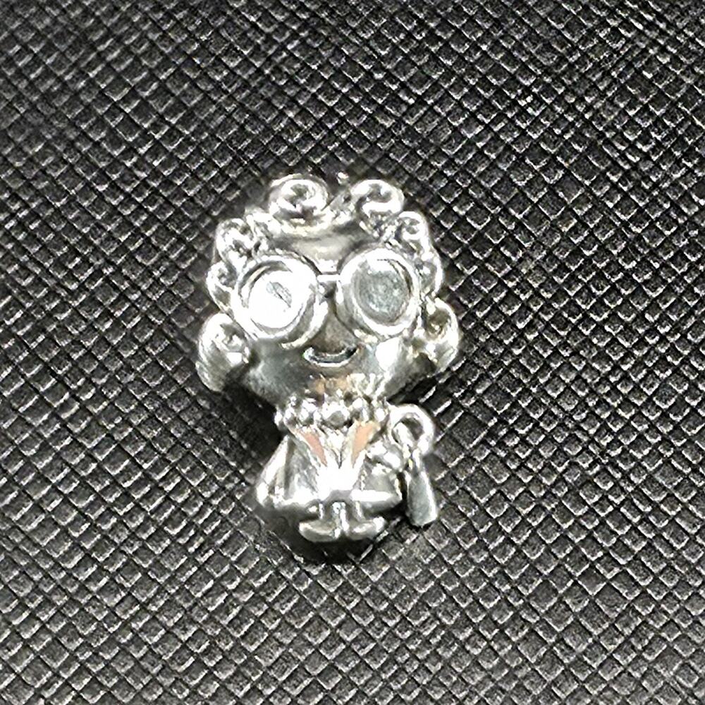 AUTHENTIC PANDORA MRS. WISE GRANDMOTHER CHARM #798014EN190